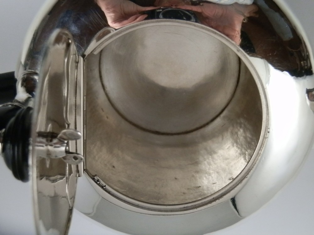 George III silver teapot by Benjamin Smith, London 1813 View VIII