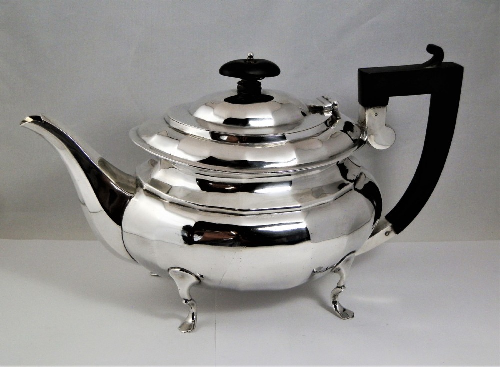 Edwardian silver 3 piece tea set, Chester 1911 View II