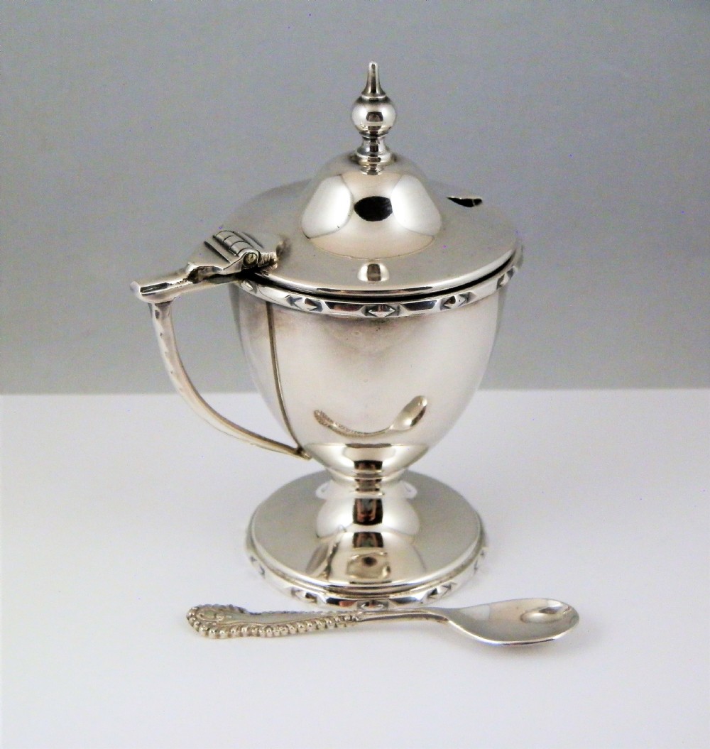 Elizabeth II silver 5 piece condiment set, Birmingham 1961 View V