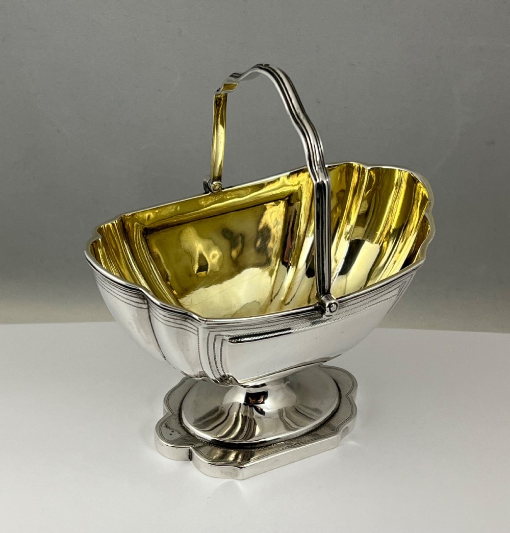 George III silver basket by John Edwards III, London 1794 View VII