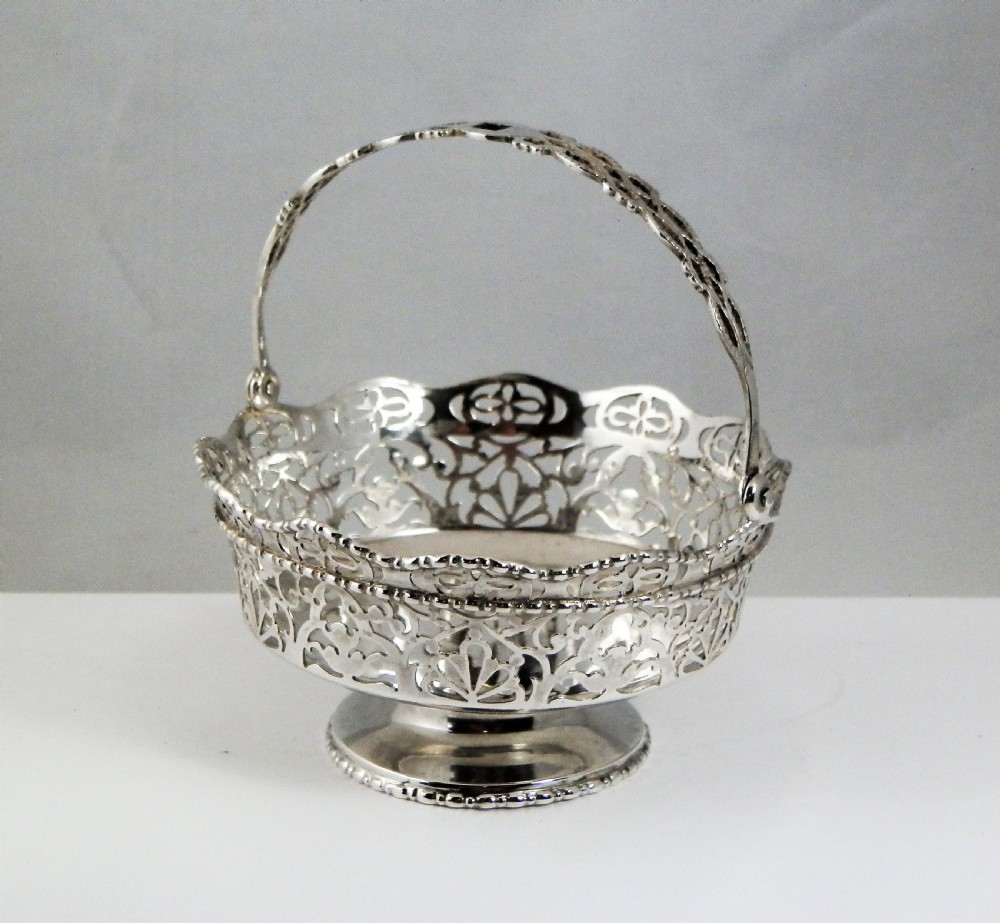 Chester Edwardian silver bonbon basket, Chester 1908 View II