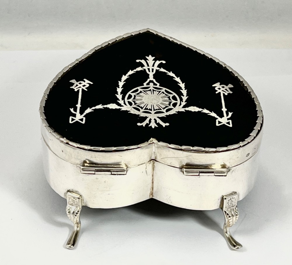 Edwardian silver and tortoise jewellery box, William Comyns 1906 View III