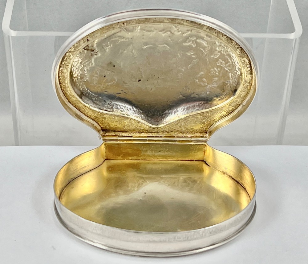 Queen Anne or George I silver snuff box c1710-1725 View VI