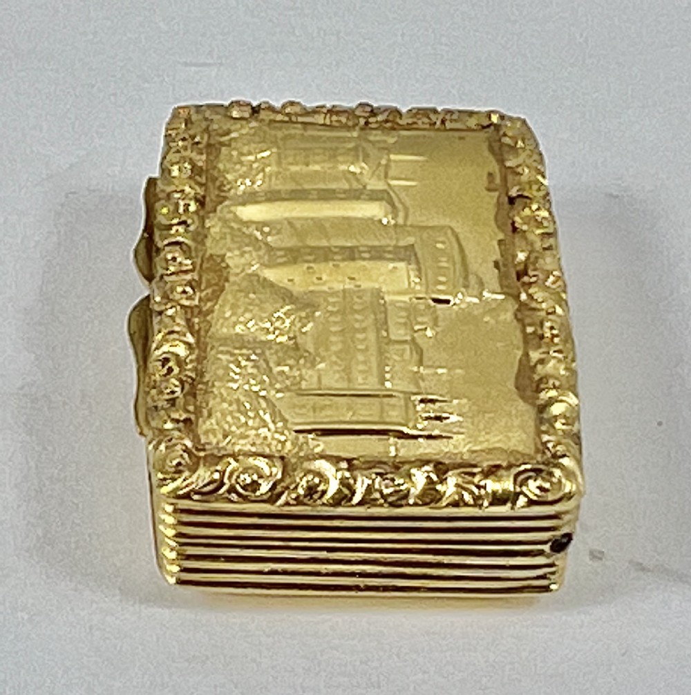 William IV silver gilt vinaigrette “Windsor Castle” top, 1836 View II