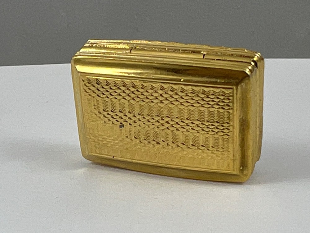 William IV silver gilt vinaigrette “Windsor Castle” top, 1836 View IV