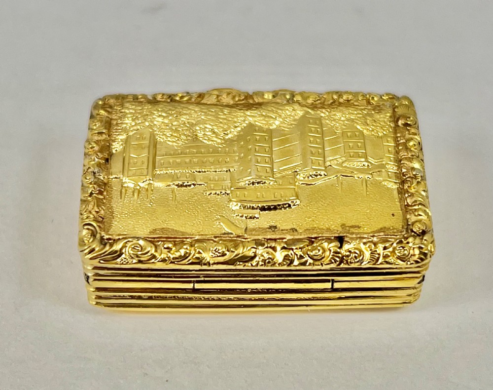 William IV silver gilt vinaigrette “Windsor Castle” top, 1836 View VI