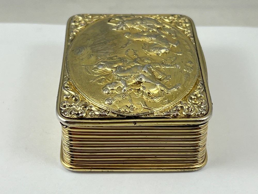 George III silver gilt antique table snuff box, Battle scene, London 1812 View IV