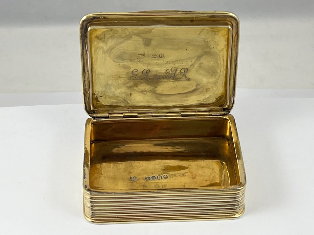 George III silver gilt antique table snuff box, Battle scene, London 1812 View VII
