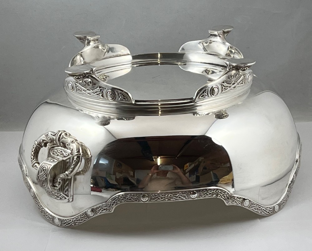George V silver antique Celtic revival fruit bowl, Elkington 1913 View VII