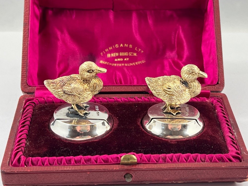 Edwardian antique silver gilt pair of duck menu holders, London 1909 View VI