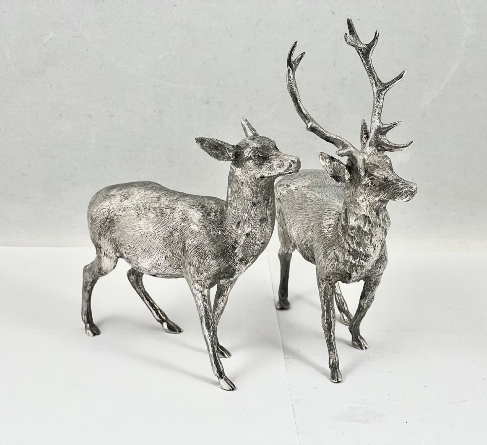 Elizabeth II silver red deer stag and hind, London 1970 View II
