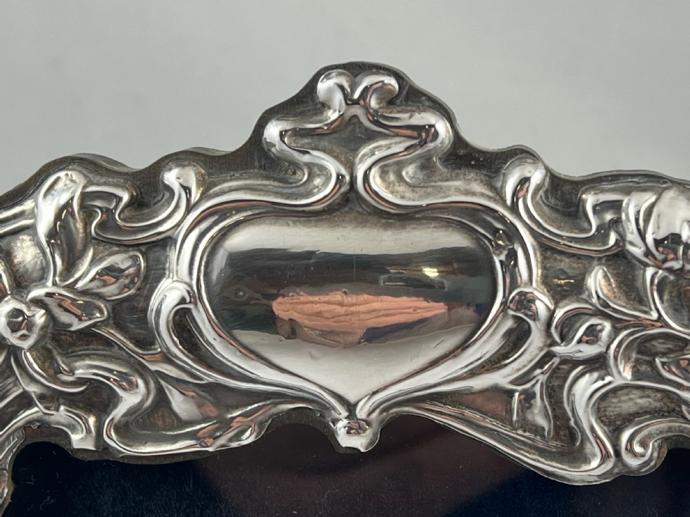 Elizabeth II Art Nouveau silver picture frame, Birmingham 1968. View II
