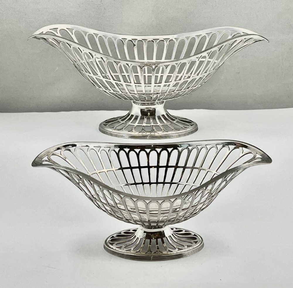 George V antique three silver fruit bowl set, Mathew Hall 1913 View III