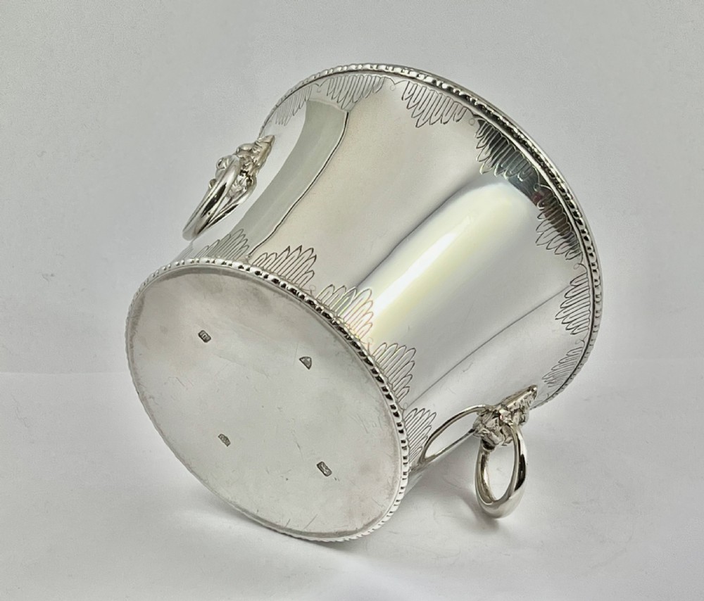 Chester antique Art Deco silver biscuit barrel, 1934 View III