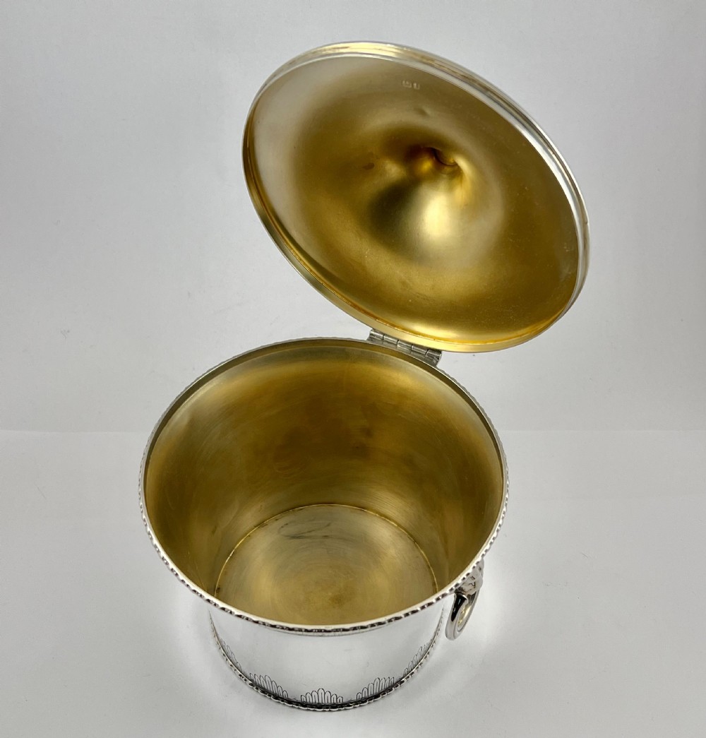 Chester antique Art Deco silver biscuit barrel, 1934 View VII