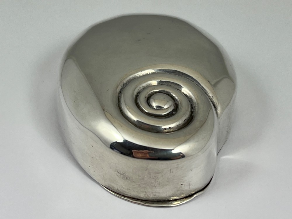 George III antique silver snail snuff box, Mathew Linwood 1804 View III