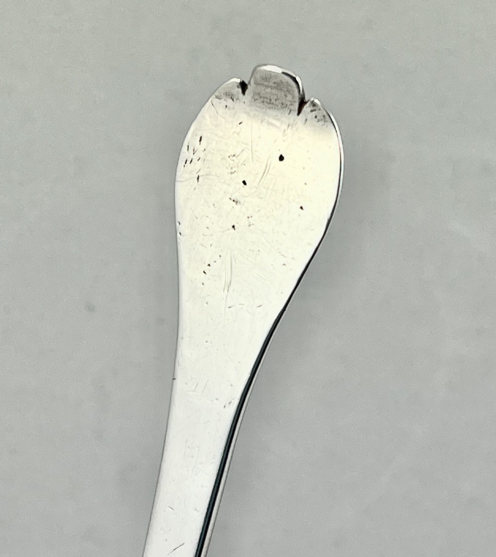 William and Mary Newcastle silver trefid spoon, Eli Bilton c.1690 View II