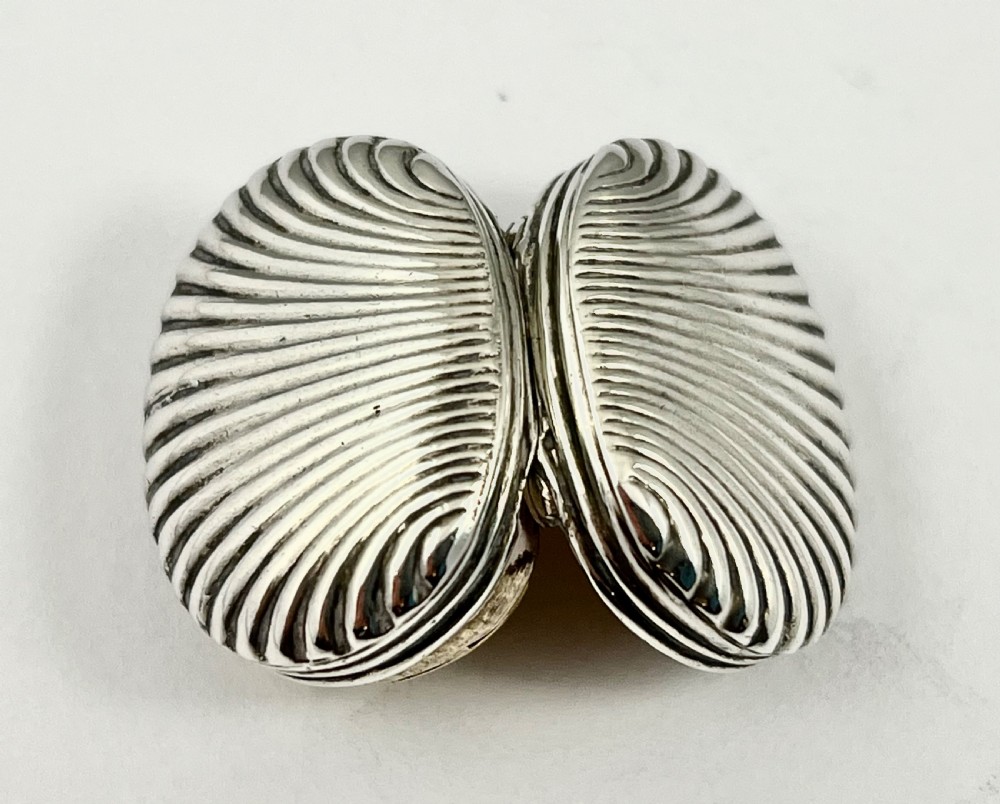 George III silver shell style vinaigrette, Mathew Linwood 1809 View V