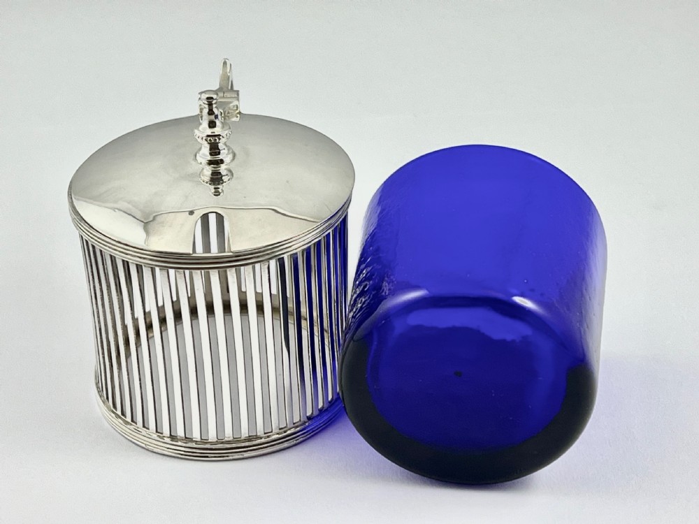 George V, silver mustard pot, Harold Bushall, Birmingham 1912 View VIII