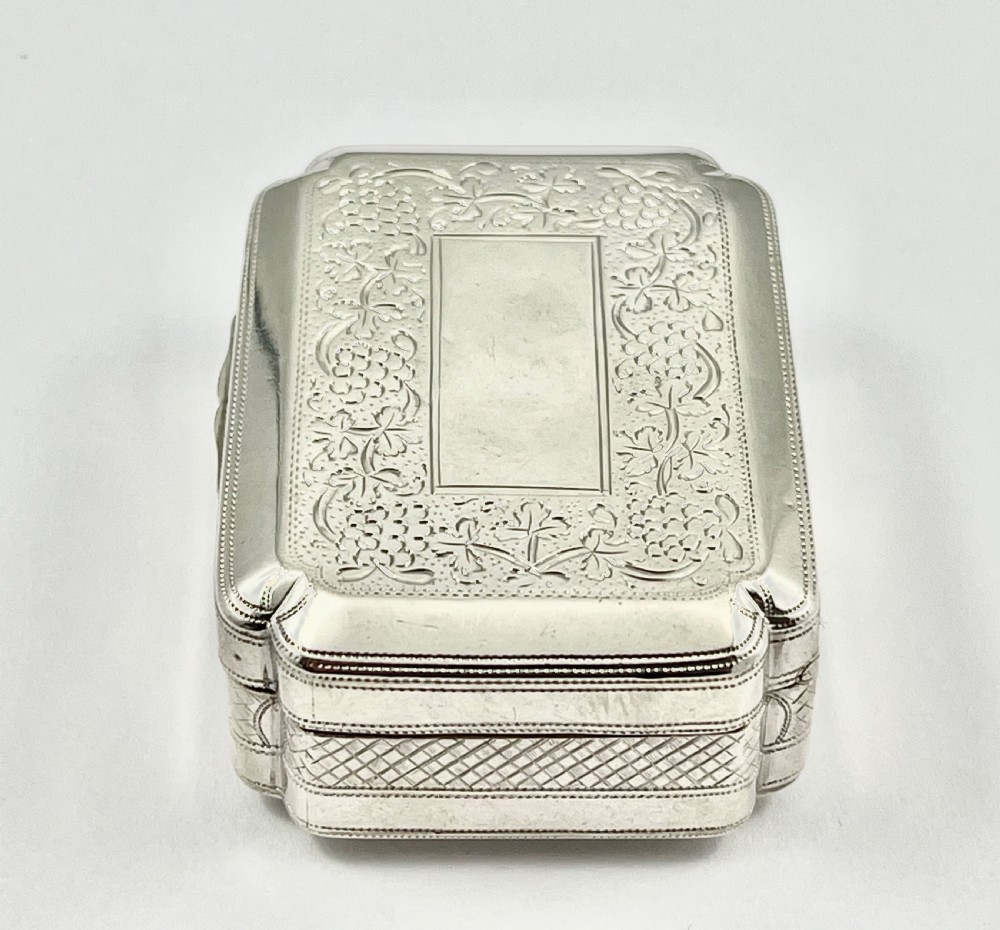 George III antique silver pocket snuff box, John Shaw 1811. View II