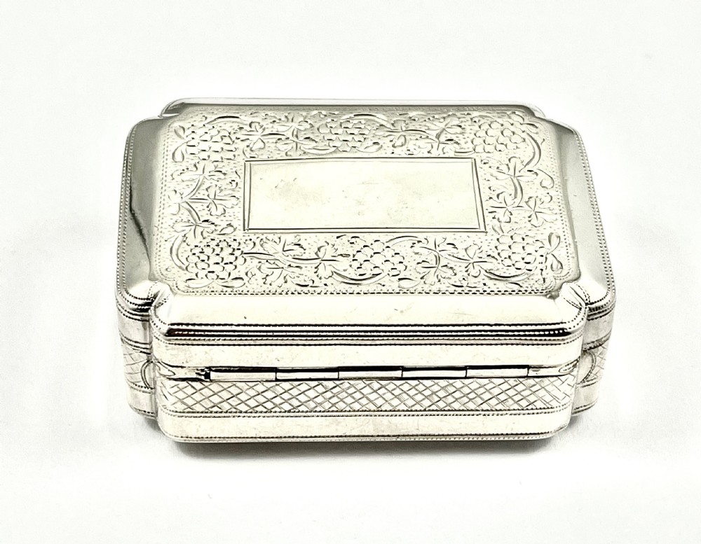George III antique silver pocket snuff box, John Shaw 1811. View III