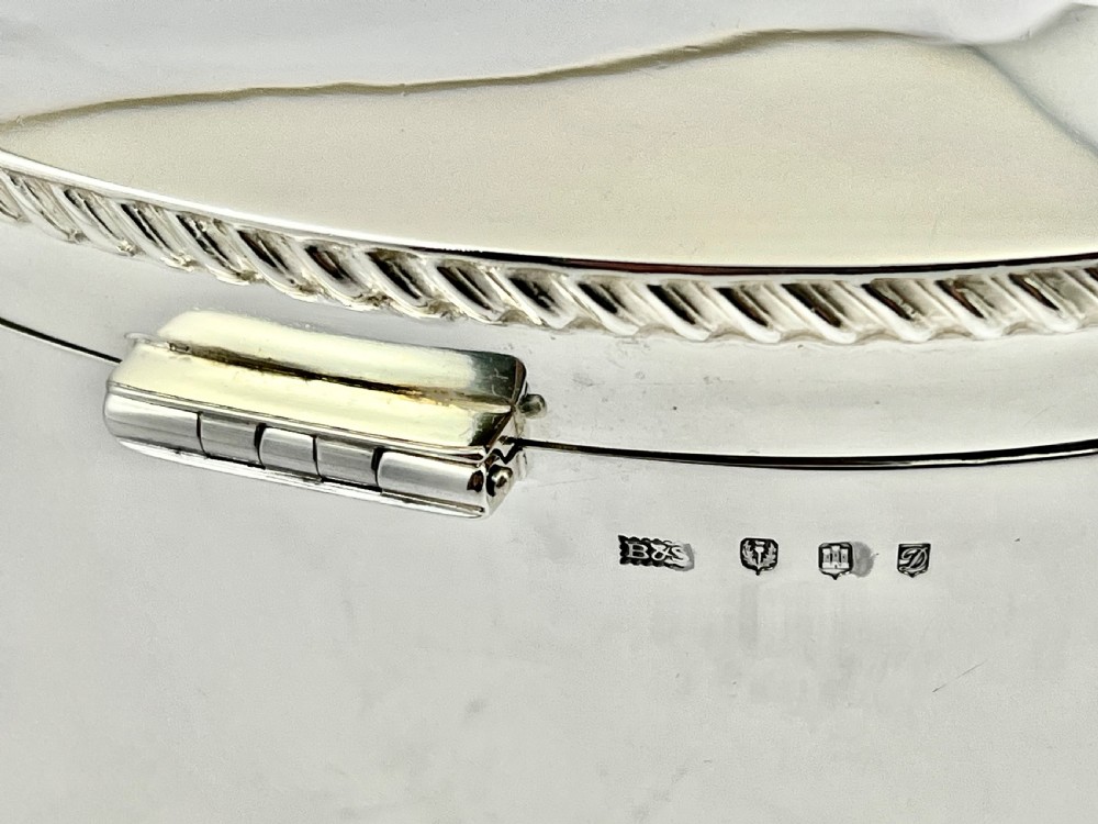 Scottish antique silver biscuit box, Edinburgh 1934 View VIII