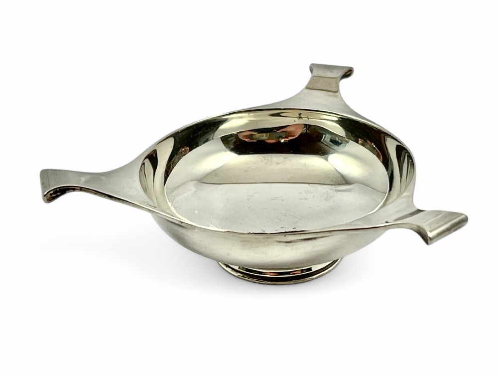 George V antique Scottish silver quaich, William Robb, Ballater 1914.