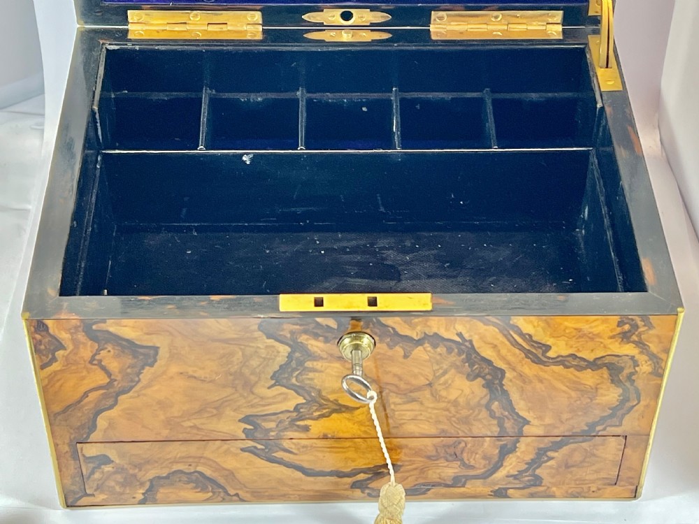Victorian antique silver and walnut travelling vanity box. 1877 View XVIII