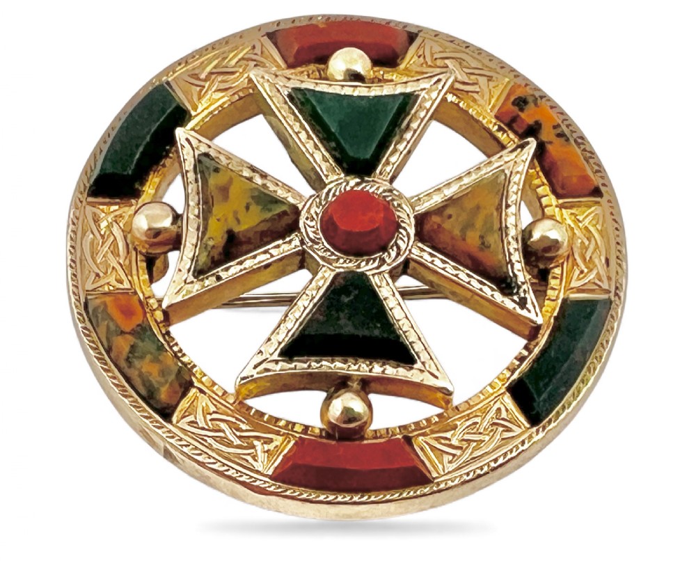 Victorian antique gold and agate Scottish brooch. c.1880