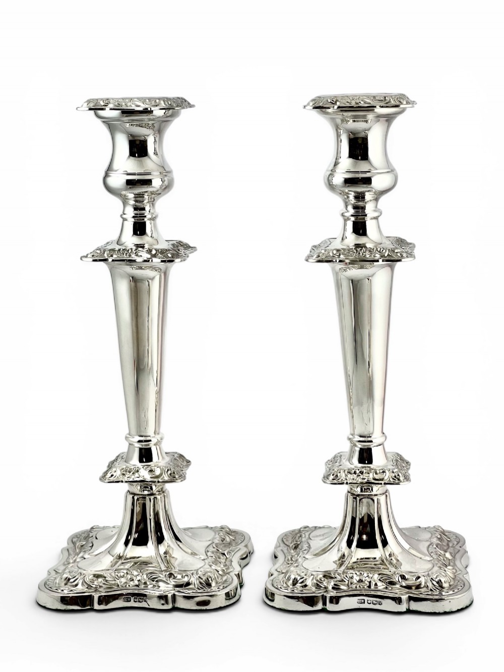 Antique pair of George V silver table candlesticks, Sheffield 1935