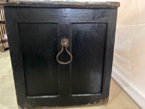 ANTIQUE COFFER - ADDITIONAL PHOTO 6