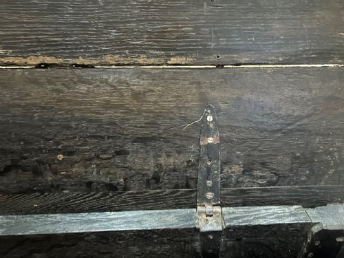 ANTIQUE COFFER - ADDITIONAL PHOTO 11