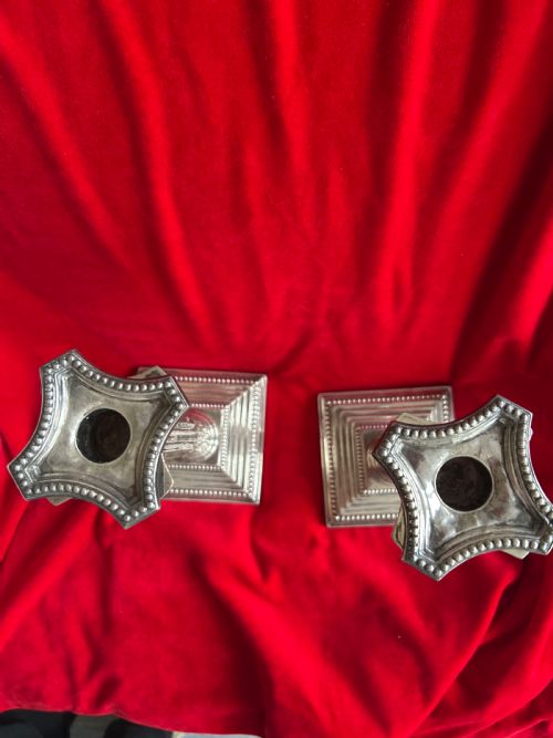 PAIR OF COLUMN SILVER CANDLE HOLDERS - ADDITIONAL PHOTO 1