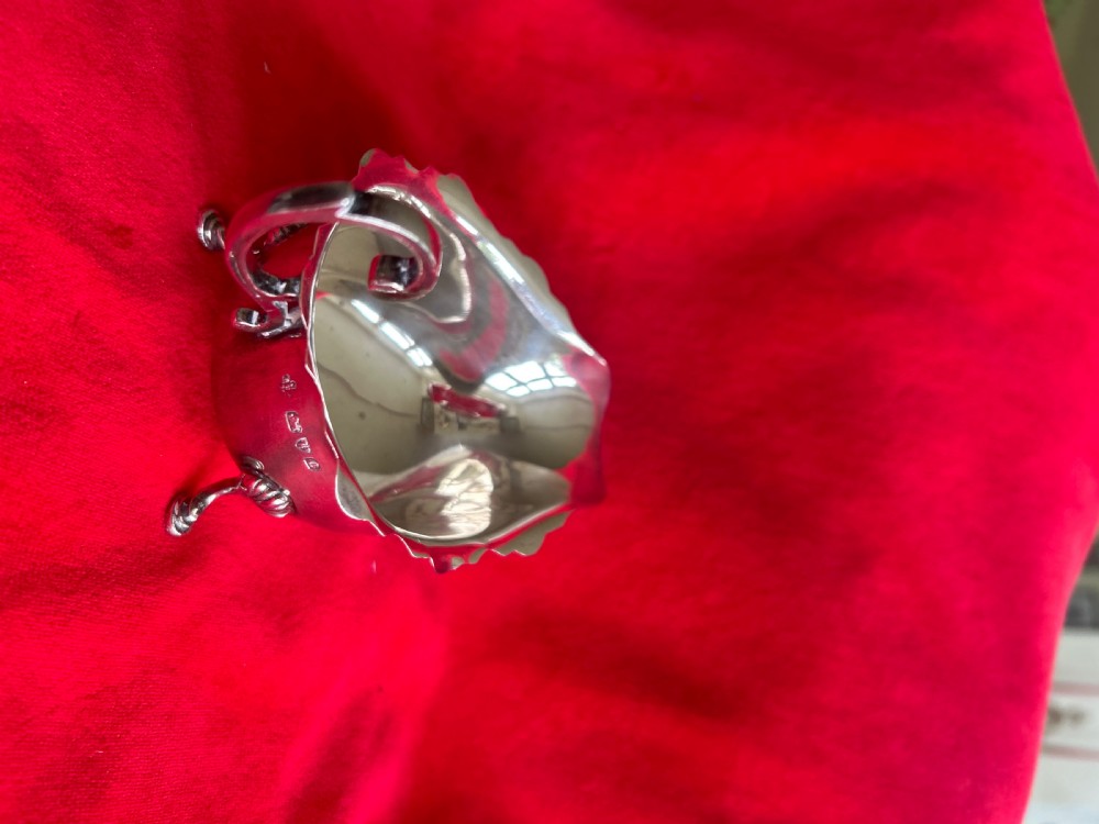 Silver sauce boat View V