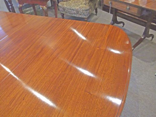 fig 4. Edwardian Queen Anne style mahogany extending dining table