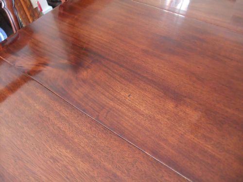 fig 2. Victorian mahogany 1 leaf dining table