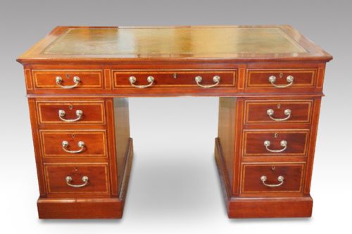 Edwardian Inlaid Mahogany Maple & Co Pedestal Desk