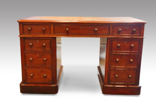 Victorian Mahogany Pedestal Desk