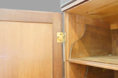 fig 4. George III mahogany linen press