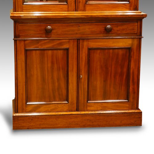 fig 1. Superb Victorian mahogany bookcase