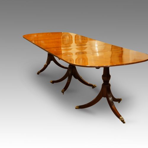 fig 3. Antique Edwardian mahogany 3 pillar dining table
