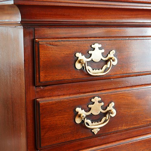 fig 3. George III mahogany Irish tallboy