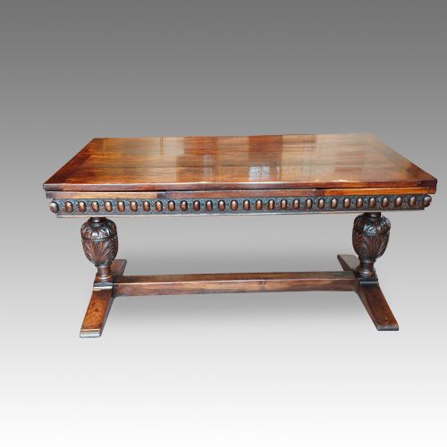 fig 1. Edwardian oak refectory draw-leaf dining table