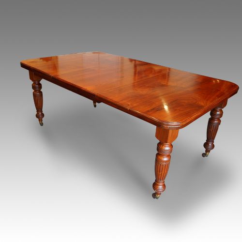 Edwardian Walnut 8 Seat Dining Table
