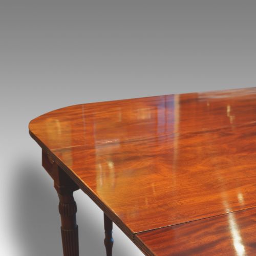 fig 3. 12 seat Antique mahogany Gillow dining table