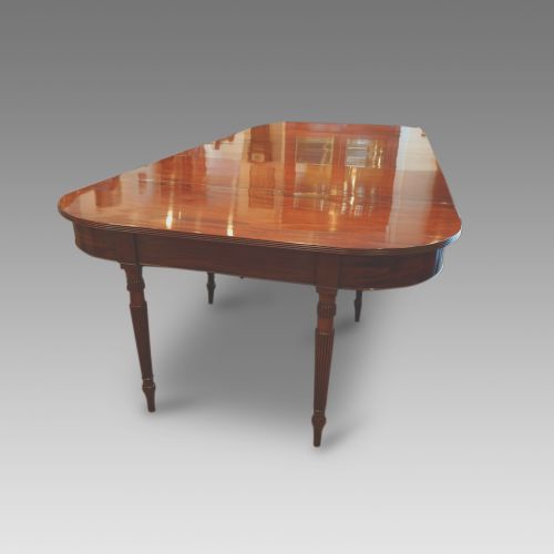 fig 4. 12 seat Antique mahogany Gillow dining table