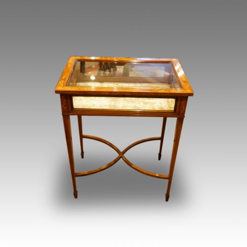 Edwardian Inlaid Mahogany Curio Cabinet