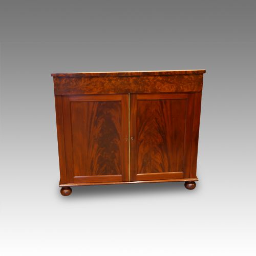 Victorian Mahogany Chiffonier Sideboard