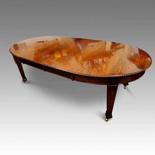 10 Seat Edwardian Mahogany Extending Dining Table