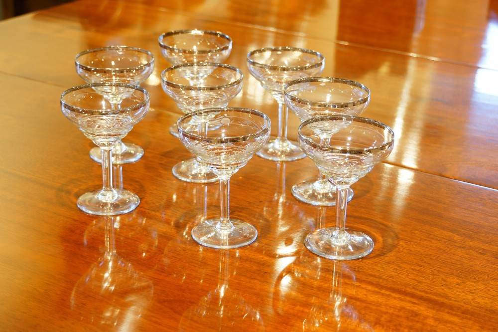 Set of 8 Art Deco champagne glasses